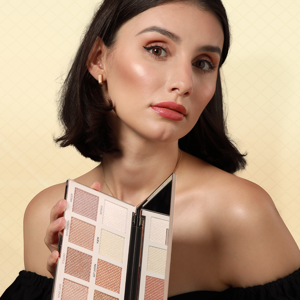 Backstage Essential 8 Color Highlight Palette - BKS002