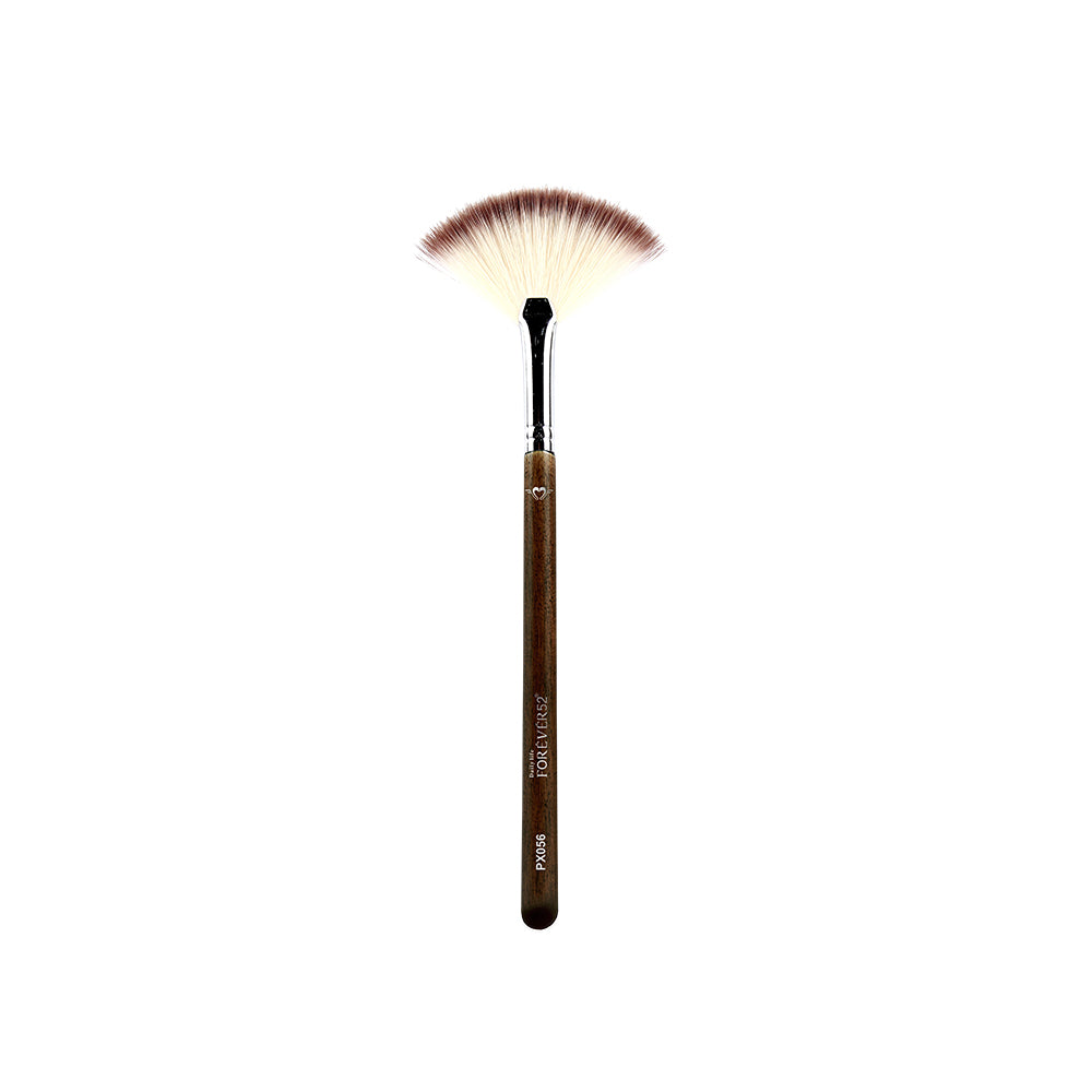 Middle Fan Brush - PX056